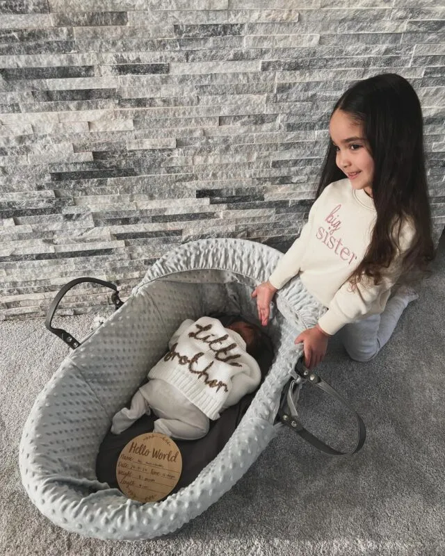 💙 𝐖𝐞𝐥𝐜𝐨𝐦𝐞 𝐭𝐨 𝐭𝐡𝐞 𝐰𝐨𝐫𝐥𝐝 𝐛𝐚𝐛𝐲 𝐀𝐥𝐢 💙

Liyanna has finally got her dream of being a big sister! It’s been a whirlwind few days with this little guy, we are so happy he is finally here 💙
.
.
.
#newborn #newbornbaby #baby #littlebrother #bigsister #brothersister #babyboy #babylove #mybaby #newbornphotography #siblinglove